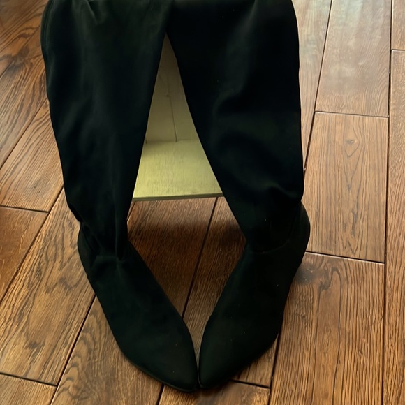 NWOT Black Steve Madden Over the Knee Boots - Picture 2 of 3